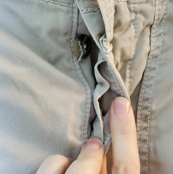 Vince. Lightly Used Casual Dune Wash Fatigue Style Shorts Cut 8658 Size 26 - Picture 5 of 12